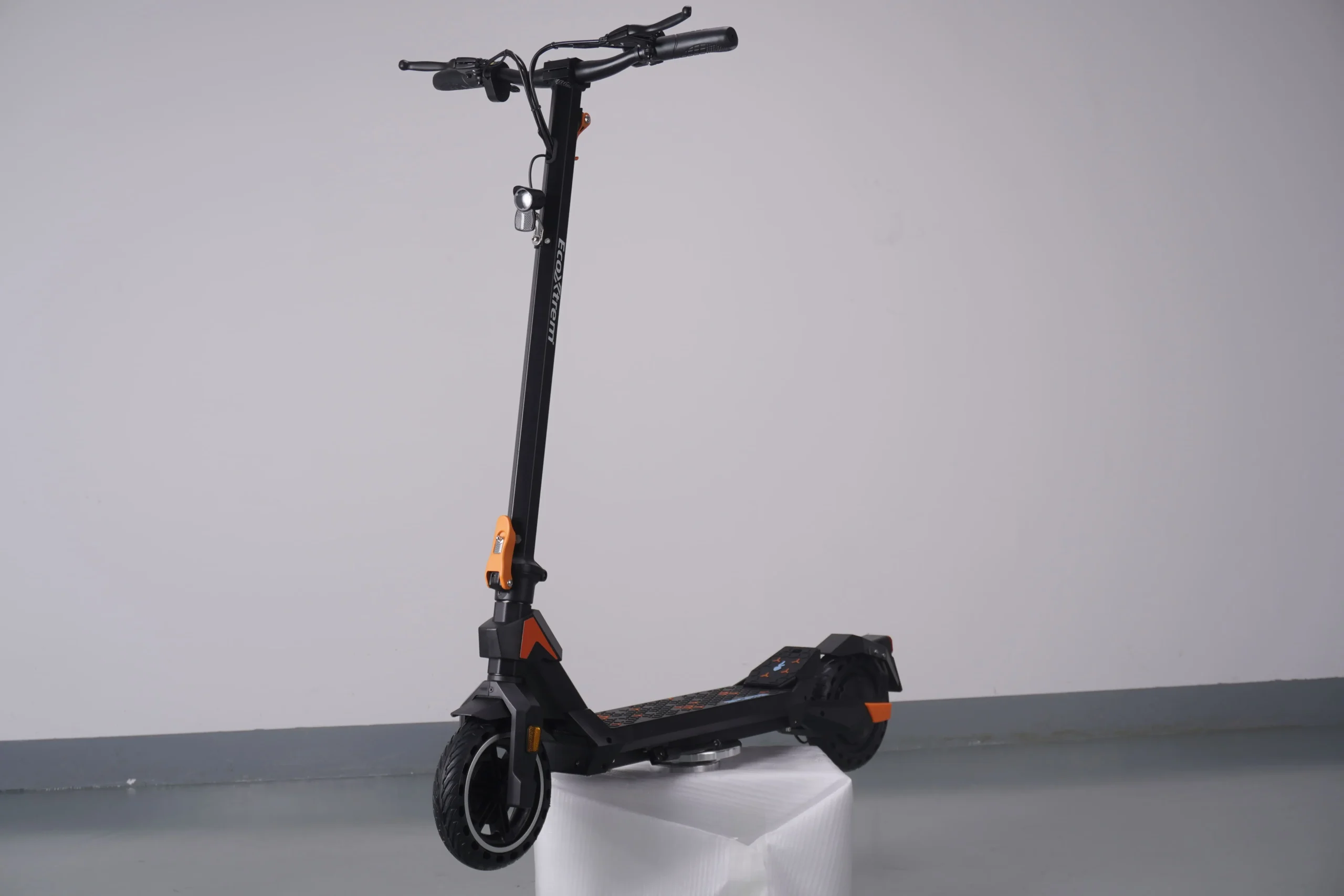 DSC05986-scaled-1.webp Trottinette électrique Ecoxtrem G1 – Image 1